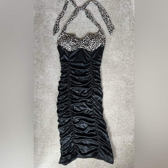 Ruched animal print halter dress in size XXS. Dress has stretch and can fit S. - Picture 6 of 10